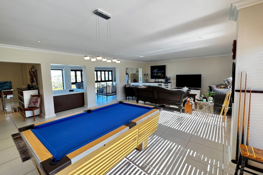 3 Bedroom Property for Sale in Yzerfontein Western Cape